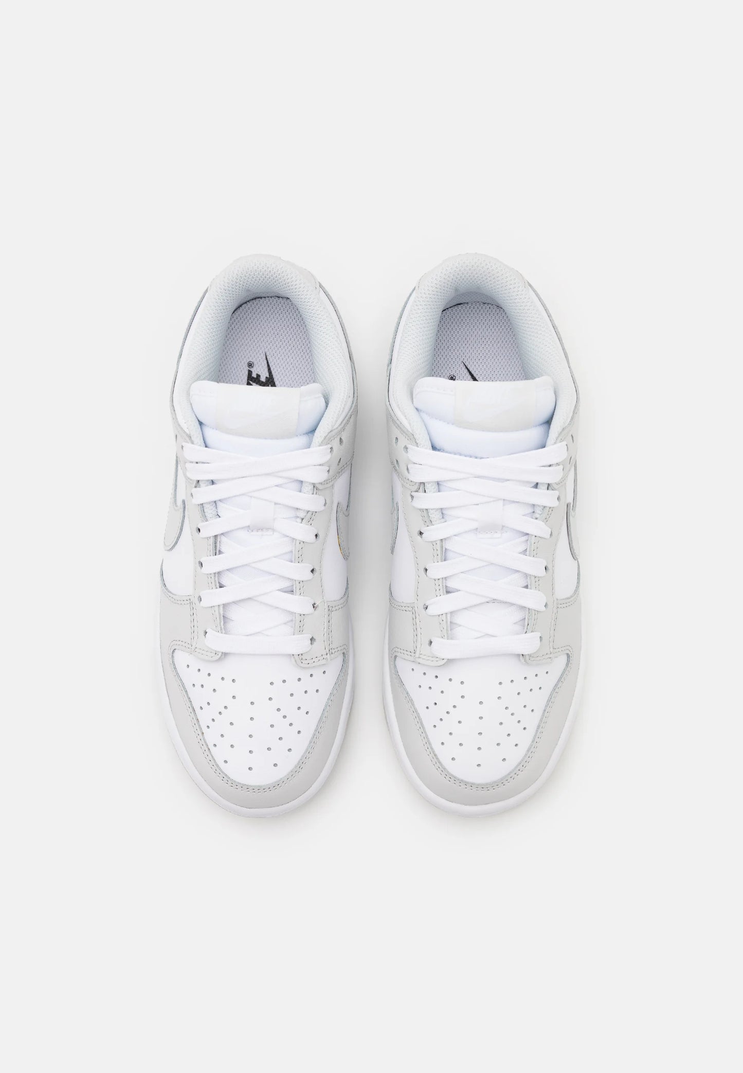 Nike Dunk Low white/photon dust white