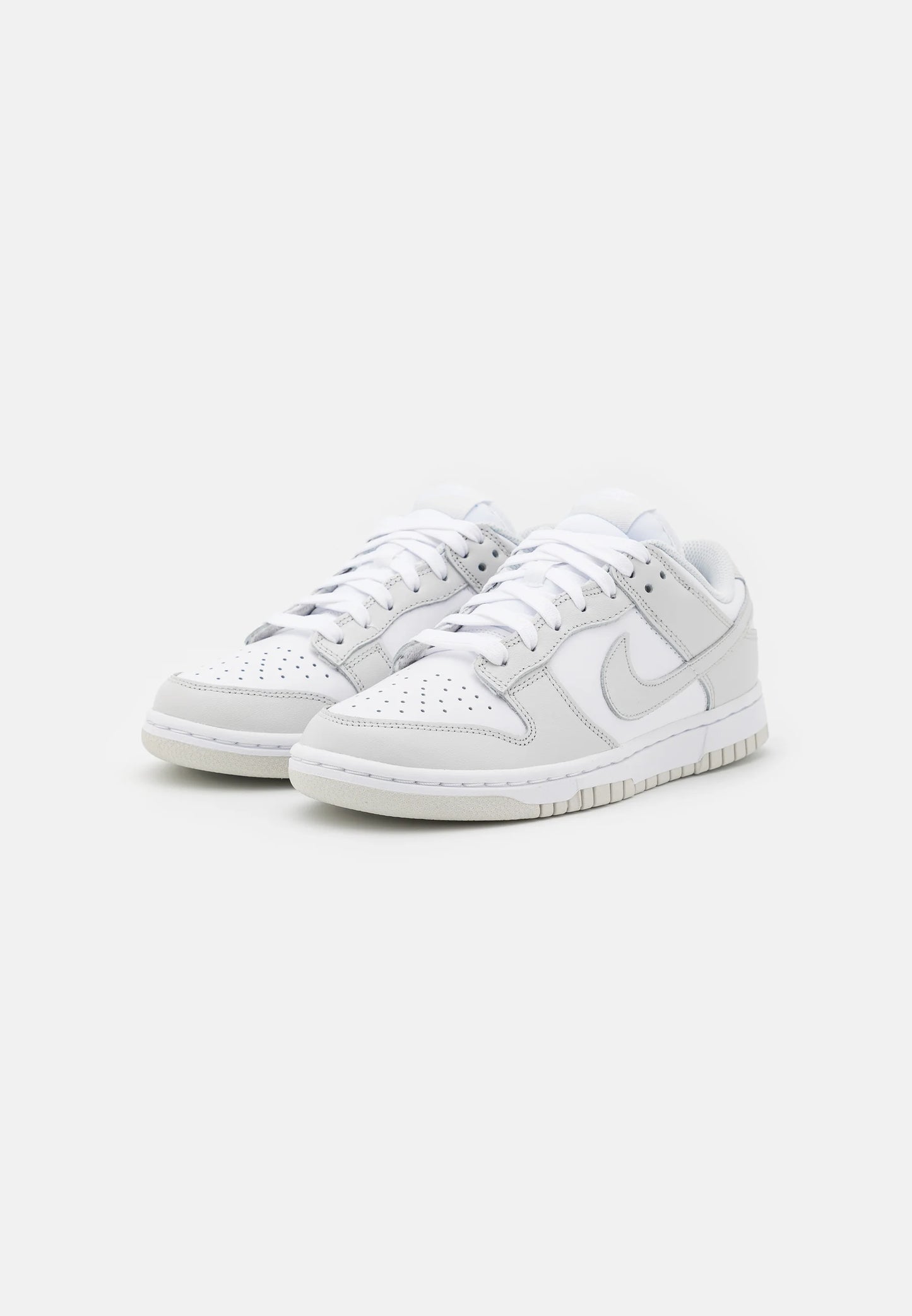 Nike Dunk Low white/photon dust white