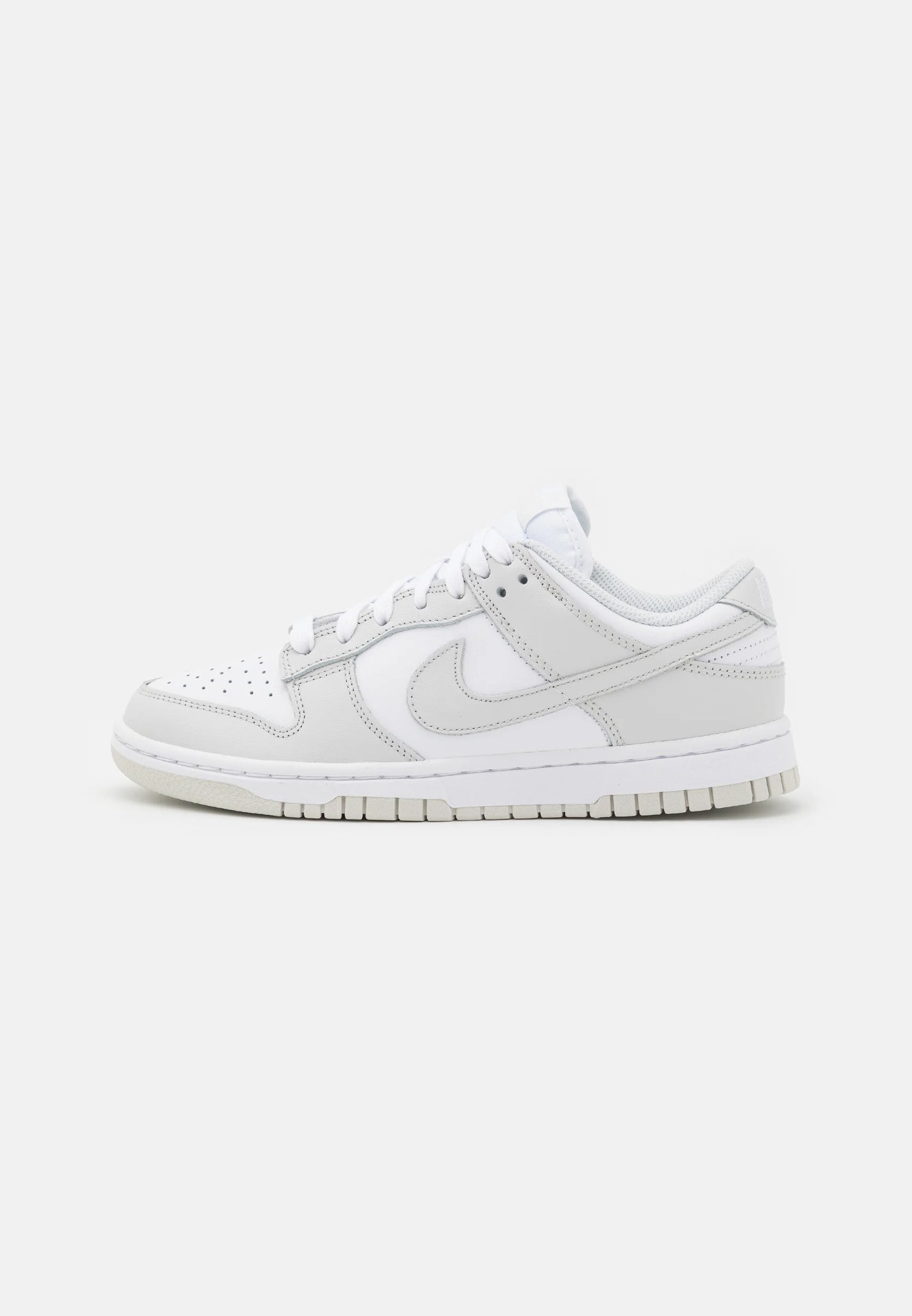 Nike Dunk Low white/photon dust white