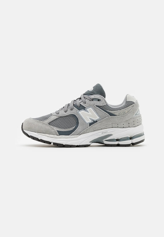 New Balance M2002 UNISEX Dark Grey